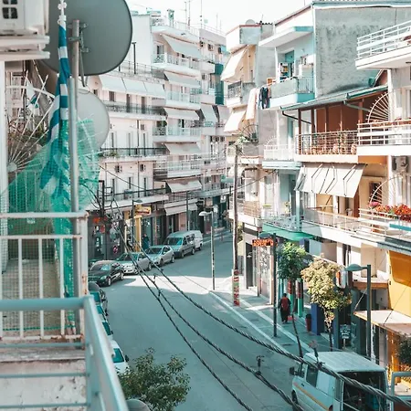 Lovely With Balcony In The City Center Apartment