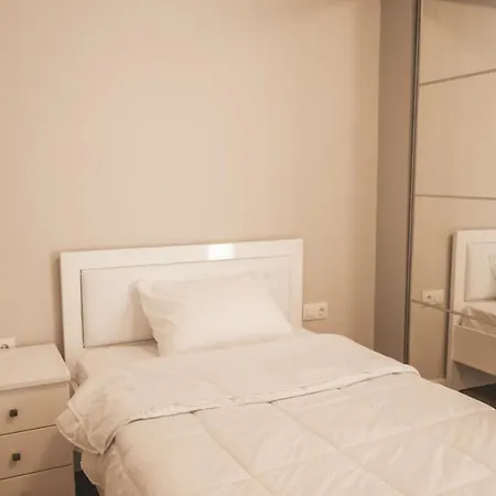 Apartment Lovely With Balcony In The City Center *